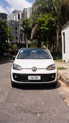 VOLKSWAGEN UP 1.0 TSI HIGH UP 12V FLEX 4P MANUAL VOLKSWAGEN UP 1.0 TSI HIGH UP 12V FLEX 4P MANUAL